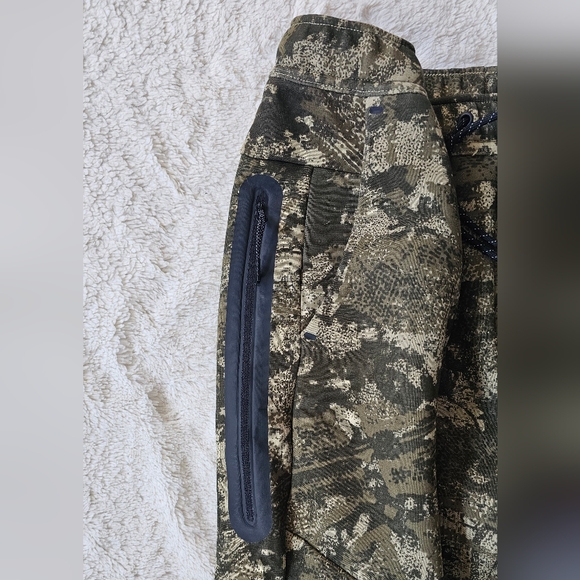 Nike Men's Tech Fleece Jogger Sweatpants Camo Green Size M NWT - Picture 5 of 5